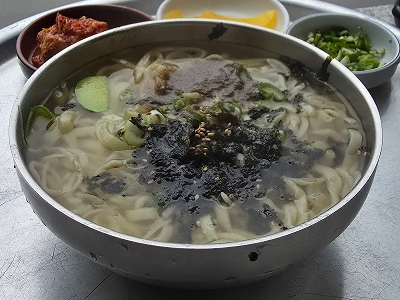 칼국수 전체샷