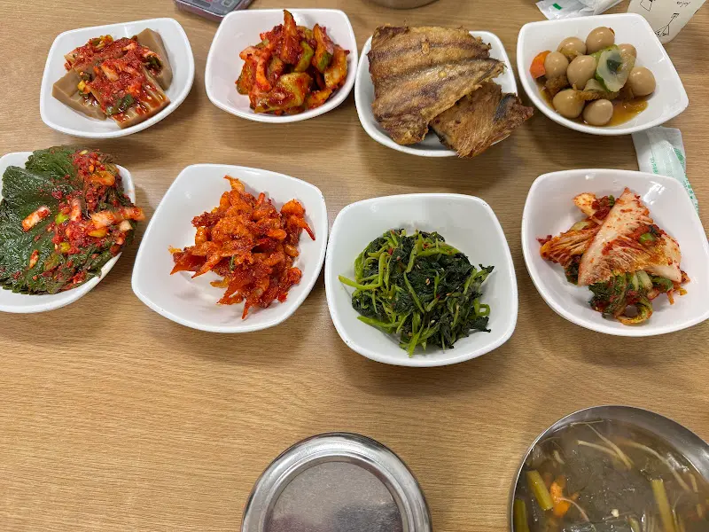 푸짐한 백반 한 상