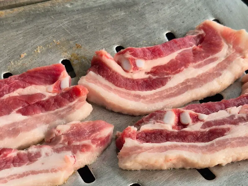 신선한 생삼겹살