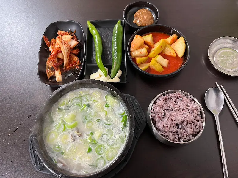 설렁탕 한 상 차림