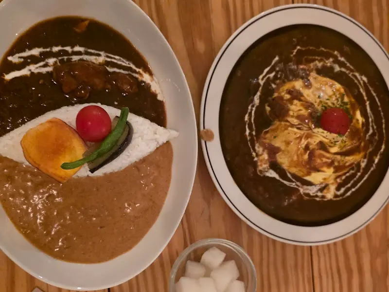 모루식당 카레 한 상