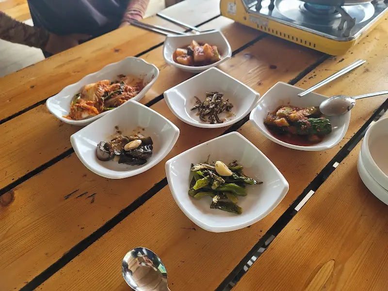 진두식당 밑반찬