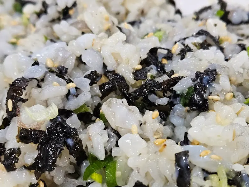 산낙지 비빔밥의 클로즈업 샷