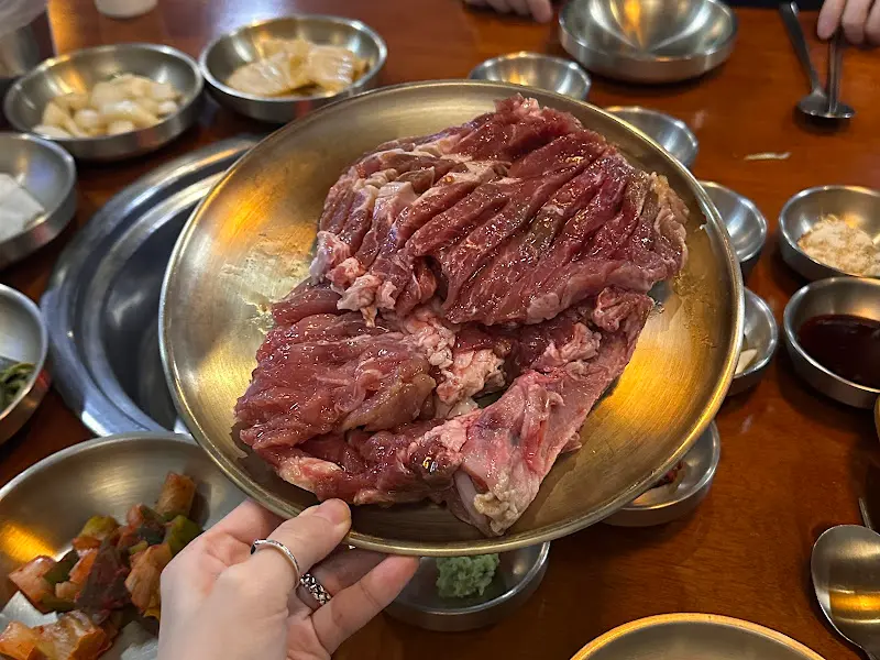 신선함이 눈으로 보이는 고기