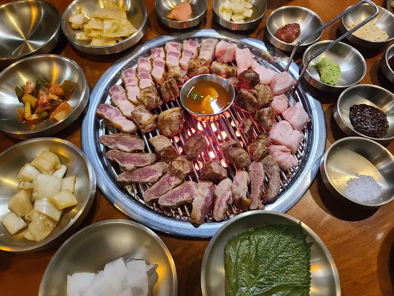 푸짐한 한상 차림