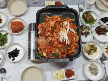 가족 외식 천국, 익산 윤숙의집 오리주물럭! 숨겨진 현지인 맛집 발견