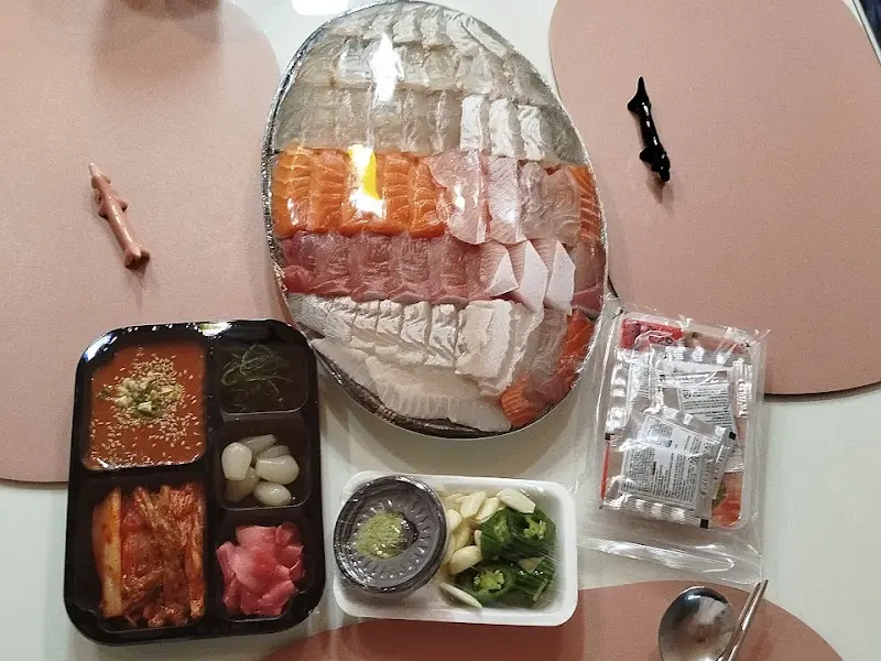 모듬회 한상차림