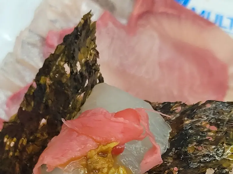 김, 해초와 함께 싸 먹는 회