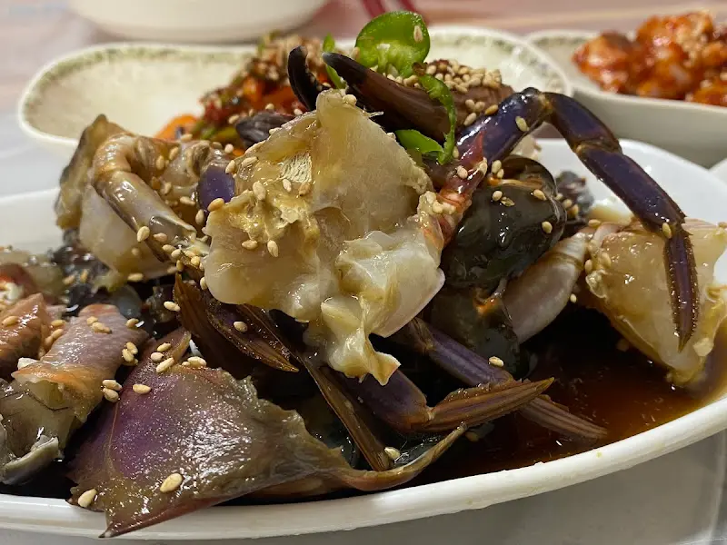 돌게장백반 간장게장