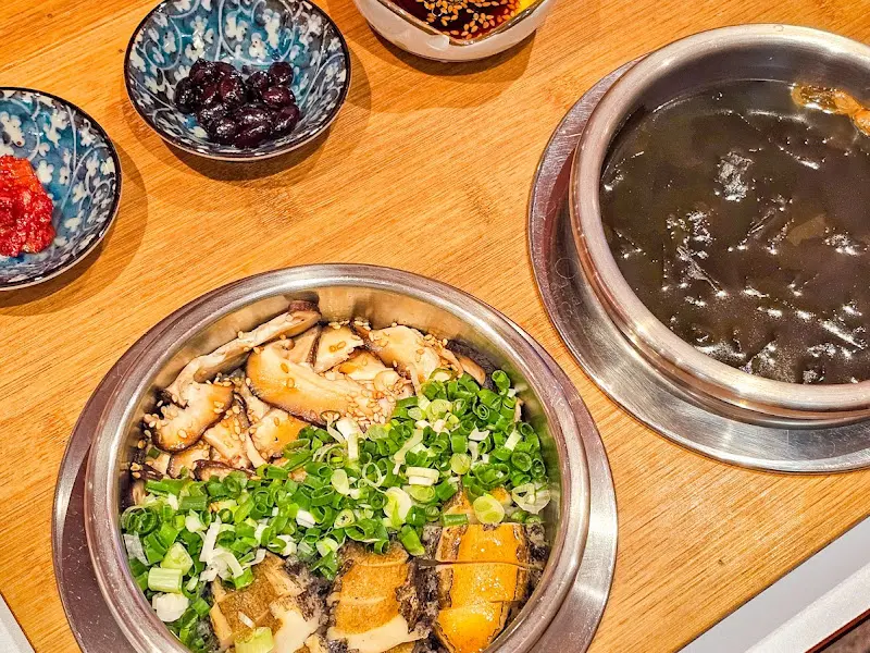 전복솥밥과 숭늉