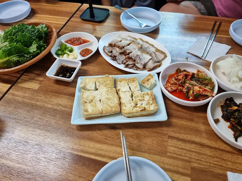 두부, 수육, 막국수