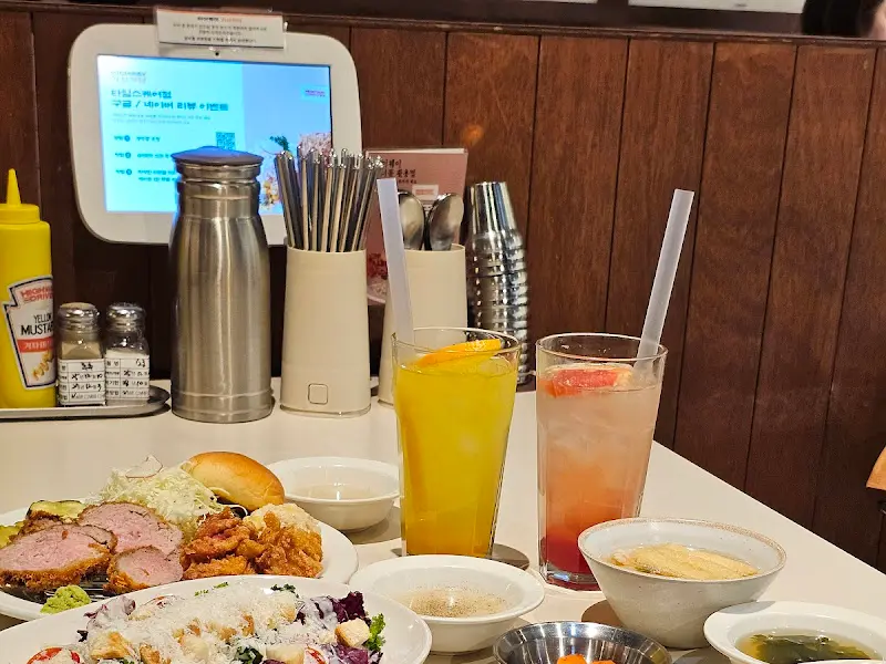 플래터 세트 전체샷