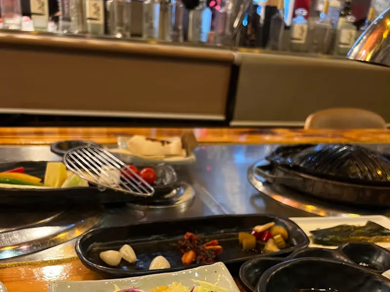 깔끔하게 정돈된 테이블 세팅