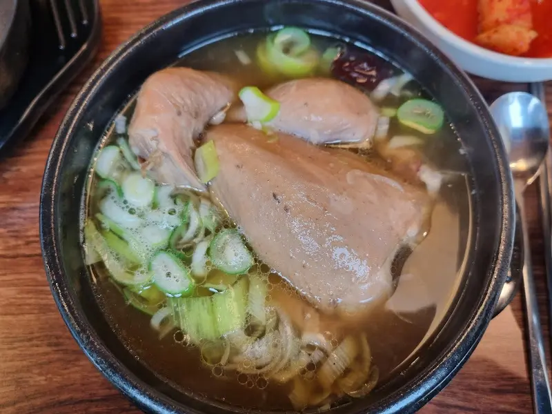 삼계탕과 깍두기