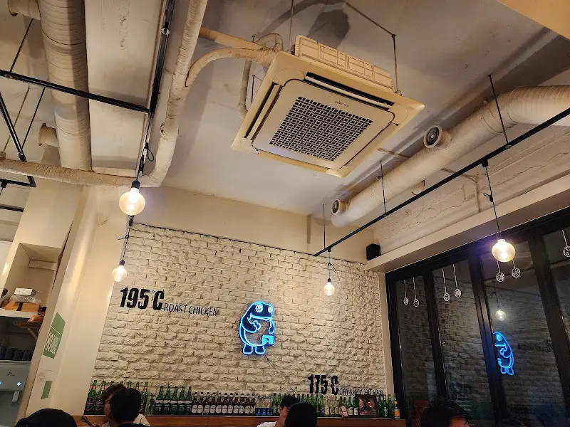 호치킨하우스 내부 인테리어