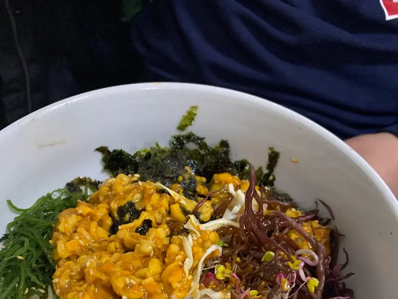 멍게비빔밥의 비주얼