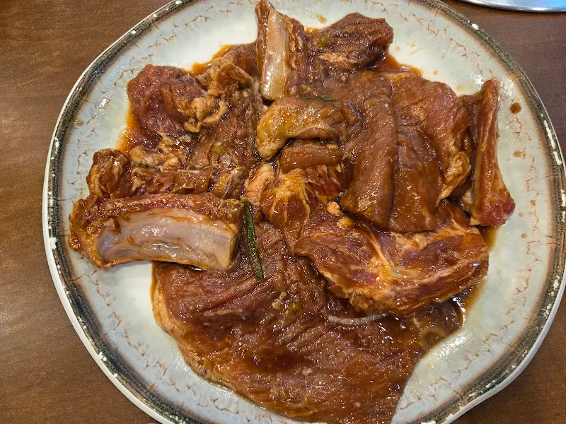 먹음직스러운 돼지갈비