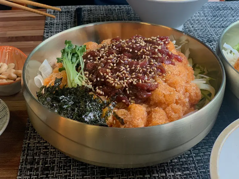 육회 물회와 소면