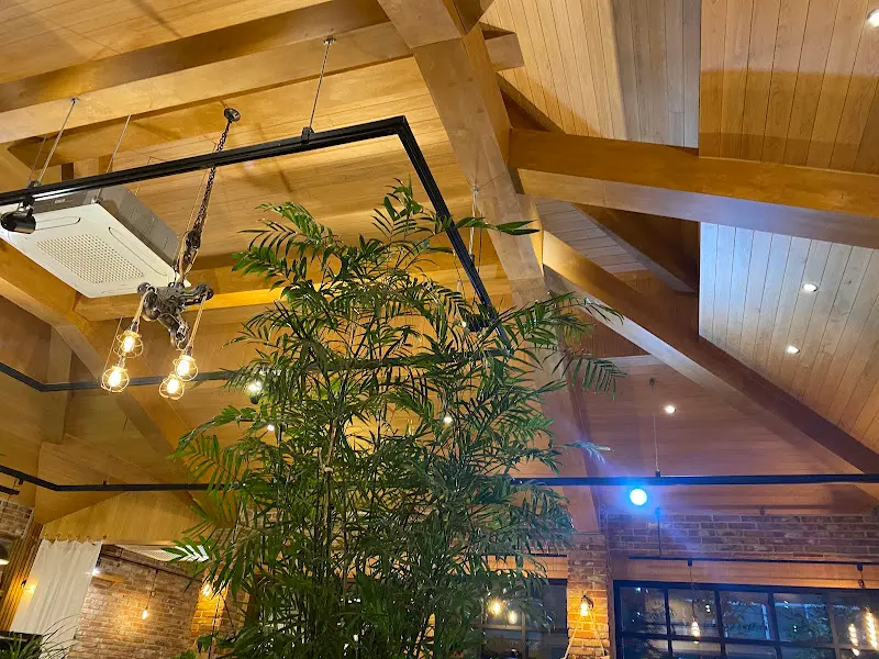 대숲베이커리 천장