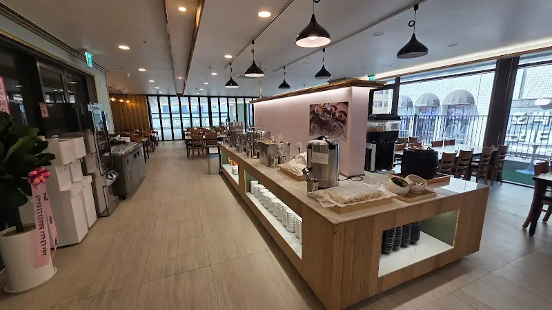 넓고 쾌적한 내부 공간