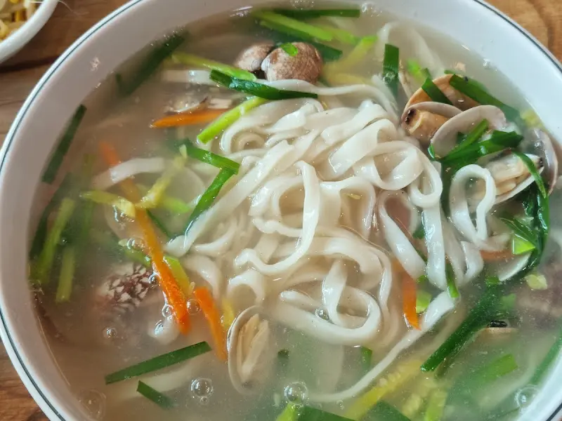 바지락 칼국수
