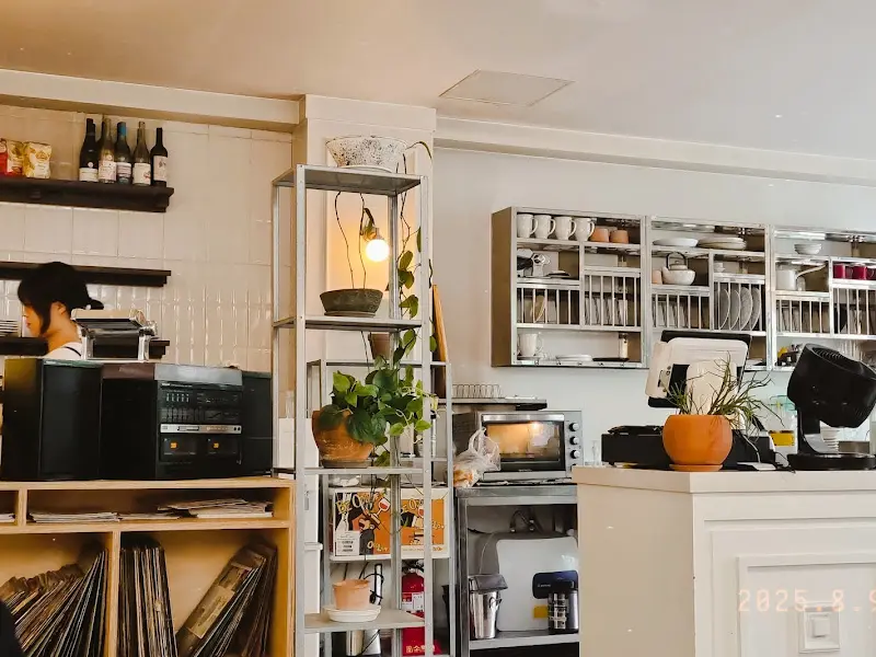 유럽풍의 아늑한 내부 인테리어