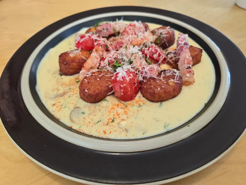 크림 소스에 퐁당 빠진 뇨끼