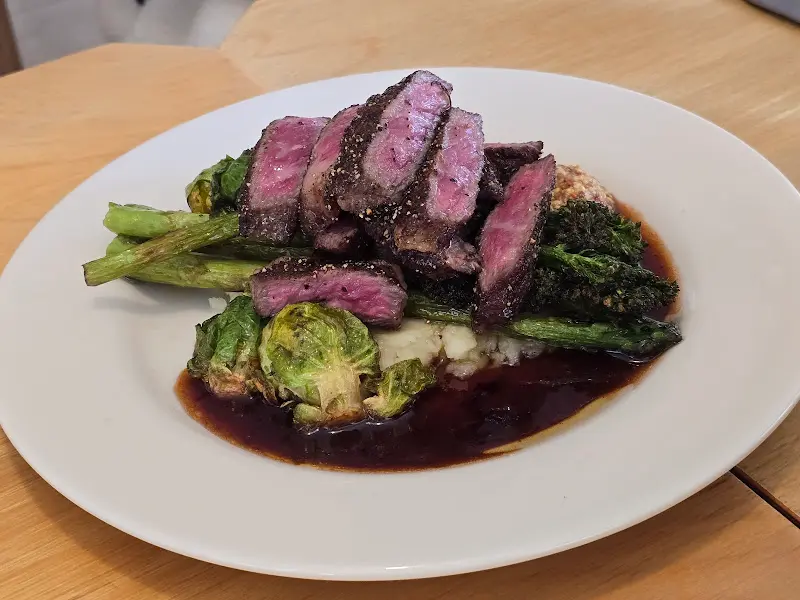 겉바속촉 살치살 스테이크