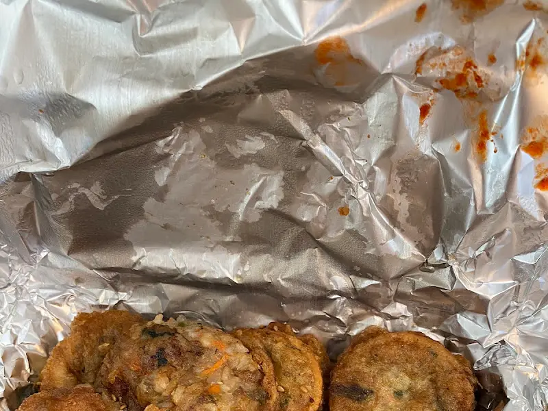 윤기가 흐르는 오징어 순대