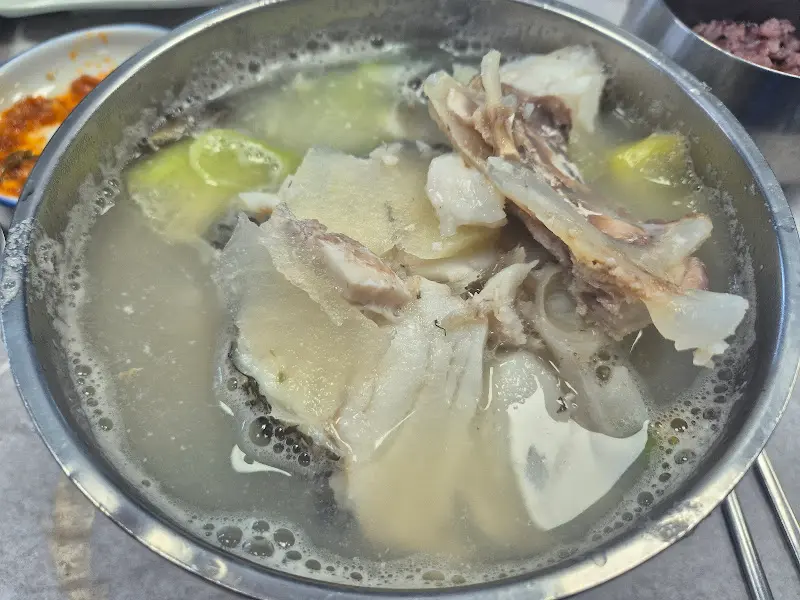 김해횟집 생대구탕