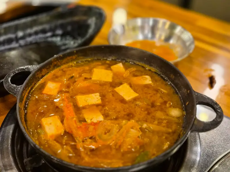 해물이 듬뿍 들어간 된장찌개