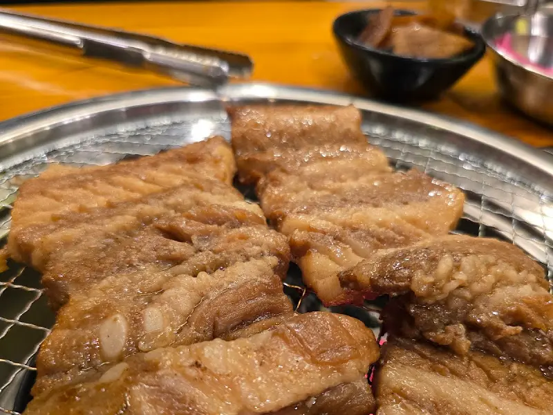 맛깔스러운 비빔국수
