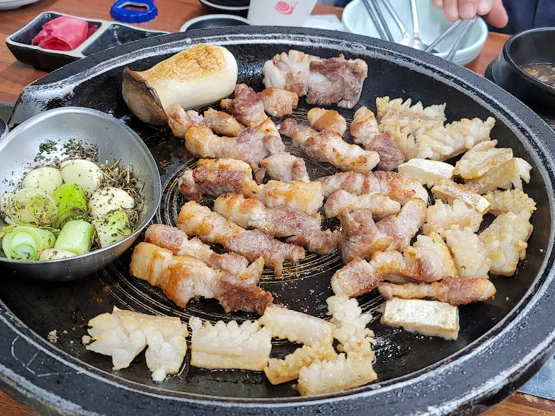 모듬 구이 한상 차림