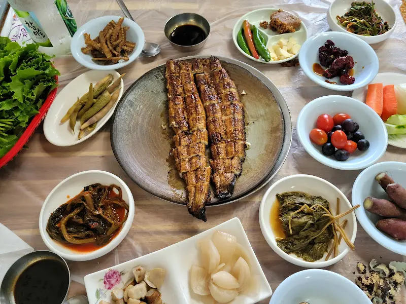 장어구이 한 상 차림