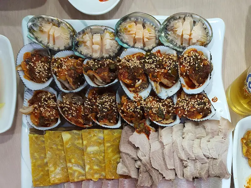 싱싱한 해산물 모듬