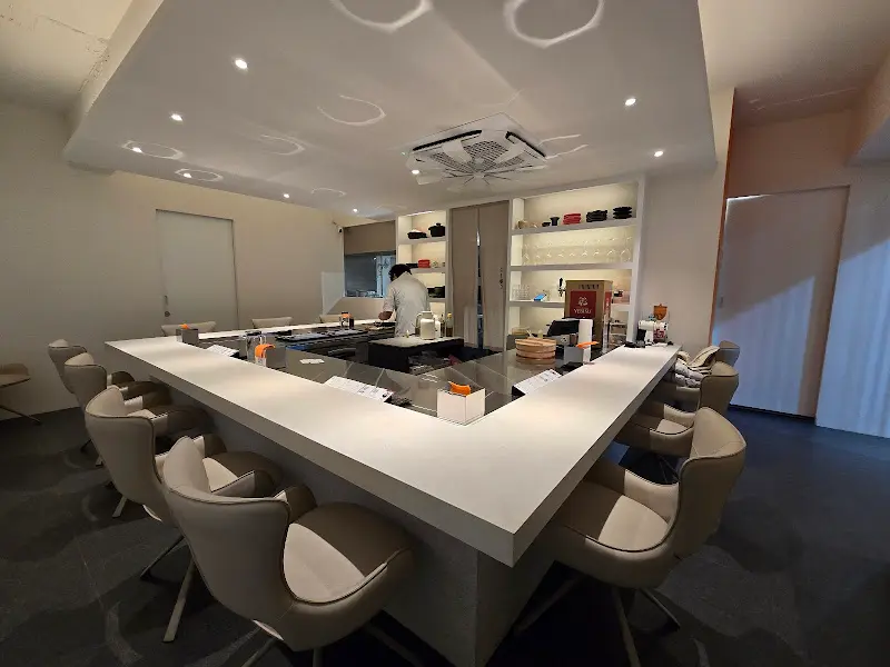 속초갓포 내부 인테리어