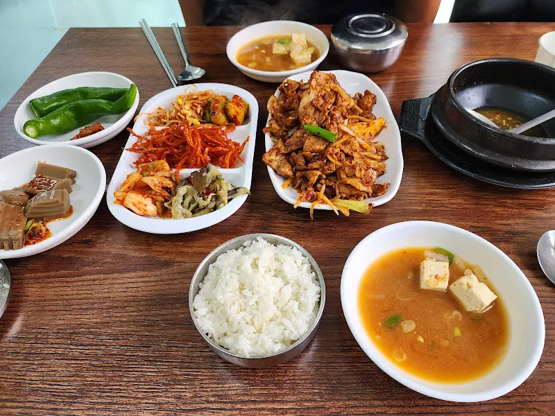 푸짐한 한 상 차림