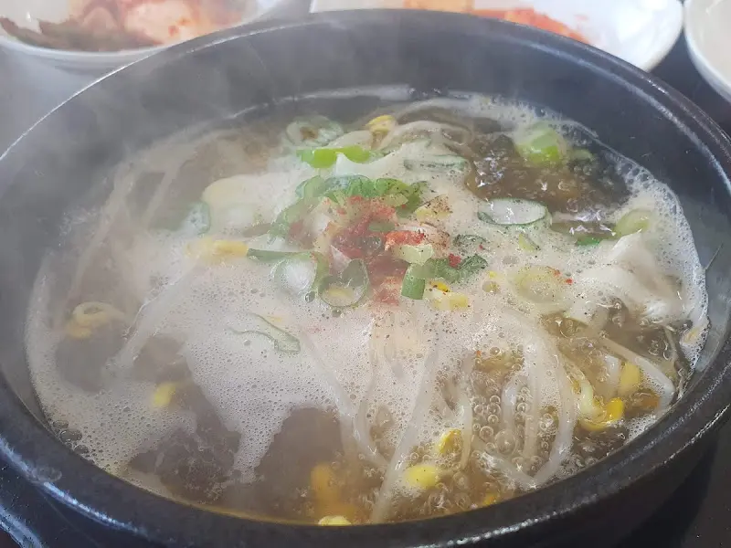 콩나물국밥 근접샷