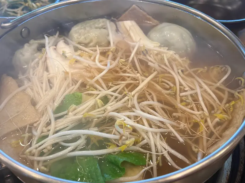 끓고 있는 샤브샤브