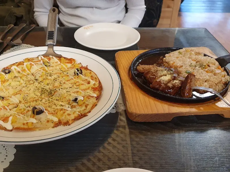 피자와 함박스테이크