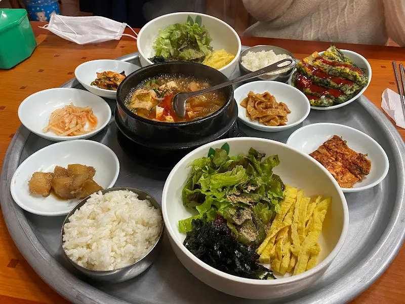 푸짐한 한상차림