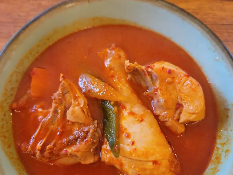 민들레 닭매운탕