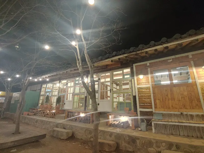 밤의 민들레 야외