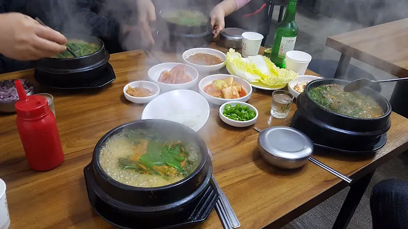 영양탕 테이블 세팅