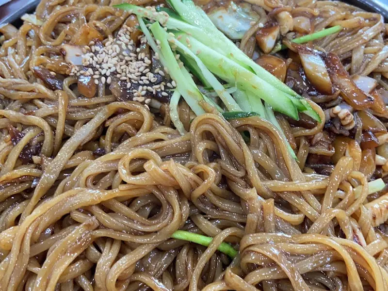 쟁반짜장의 클로즈업