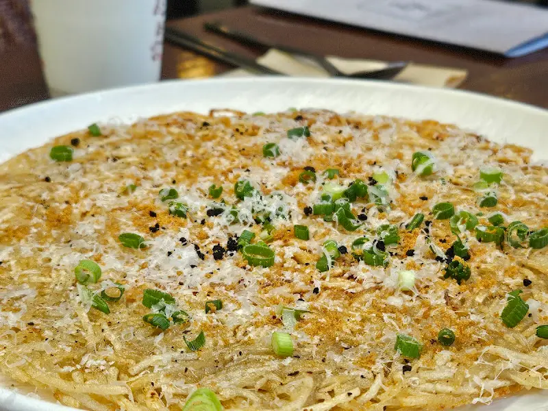 윤공 비스트로의 감자전