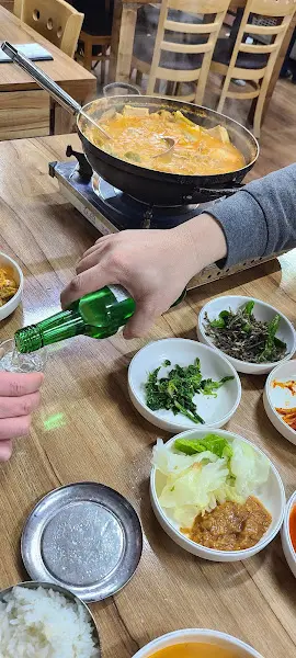 시골집 보쌈과 콩비지