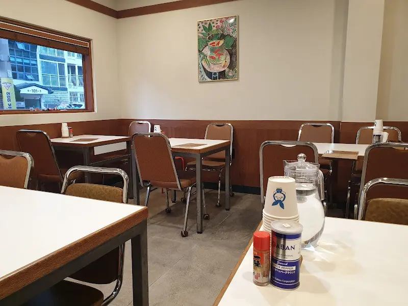 식당 내부 모습