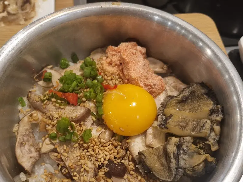 에그 솥밥 클로즈업