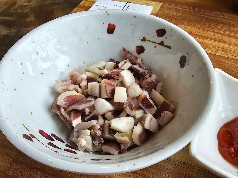 탱글탱글한 오징어 사리